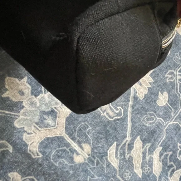 Lancôme Black and Gold Clutch Cosmetic Bag - Picture 3 of 7